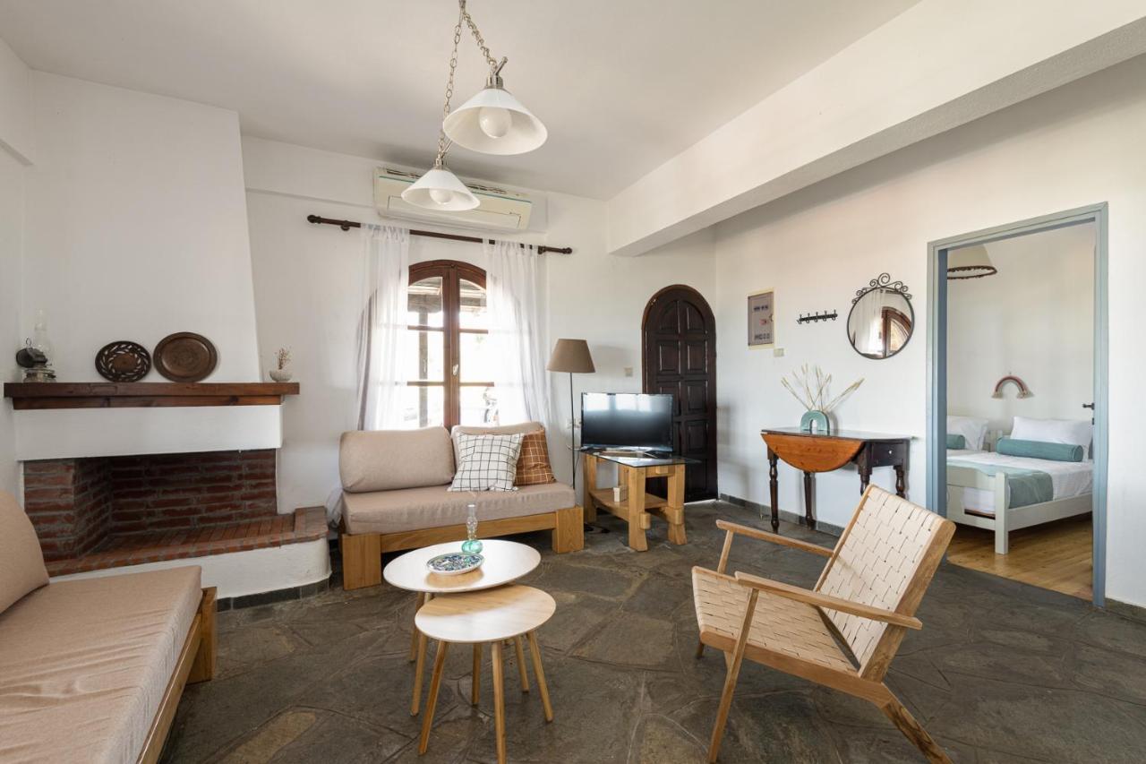 Sun Kiss Cottage, Vourvourou #Feelslikehome エクステリア 写真